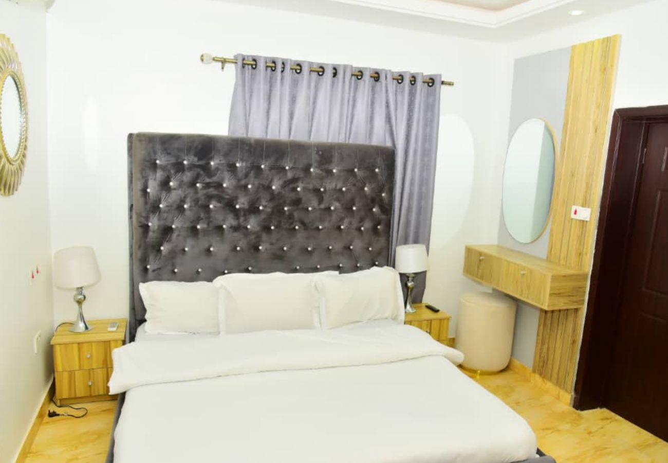 Apartment in Lekki - Beautiful 2 bedroom apartment|  Ikate, Lekki (inverter)