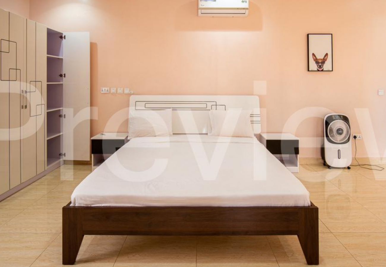 Apartment in Abuja - Premium 4-bedroom terrace | Guzape, Abuja (inverter)