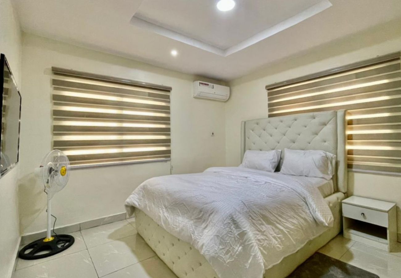 House in Lagos - Breathtaking 3 Bedroom duplex | Maryland, Ikeja