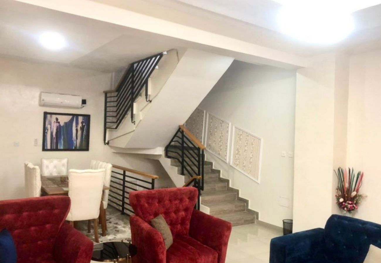 Apartment in Lagos - Lovely 4 bedroom terrace | oniru Estate Victoria island