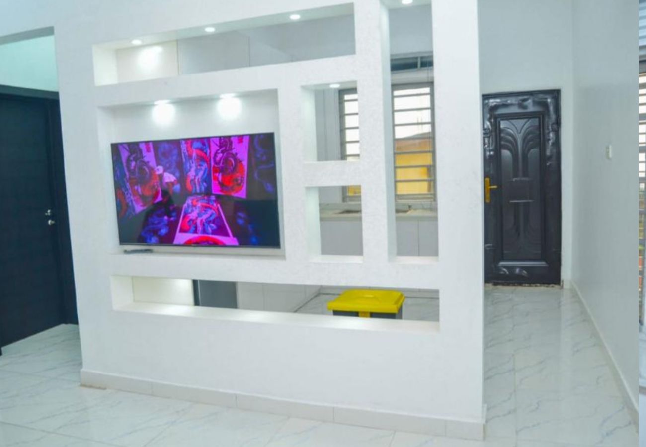 Apartment in Lagos - Adorable 3 Bedroom apartment | Command Road. Ipaja