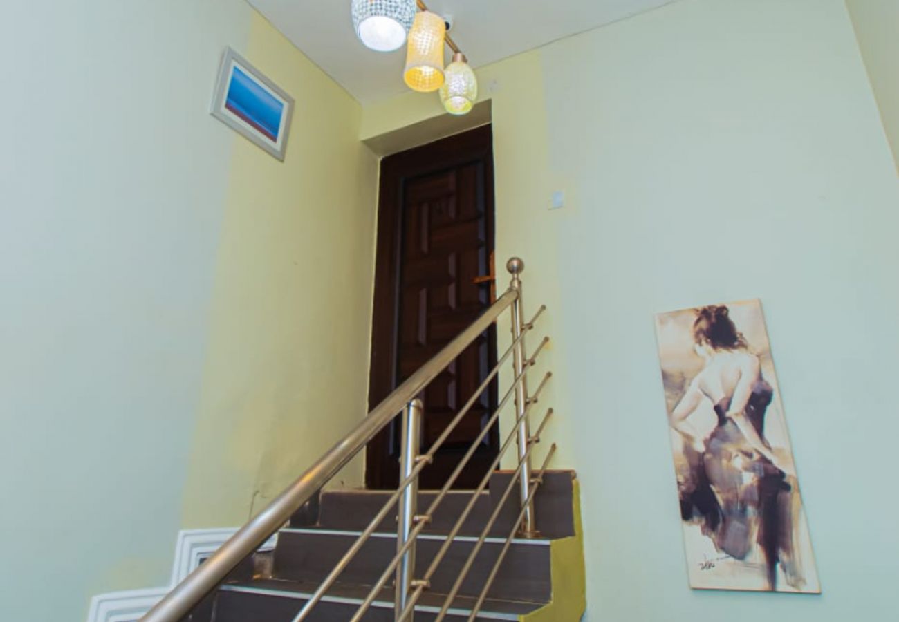 Studio in Lagos - Comfy studio apartment with convertible snooker and tennis | oregun ikeja