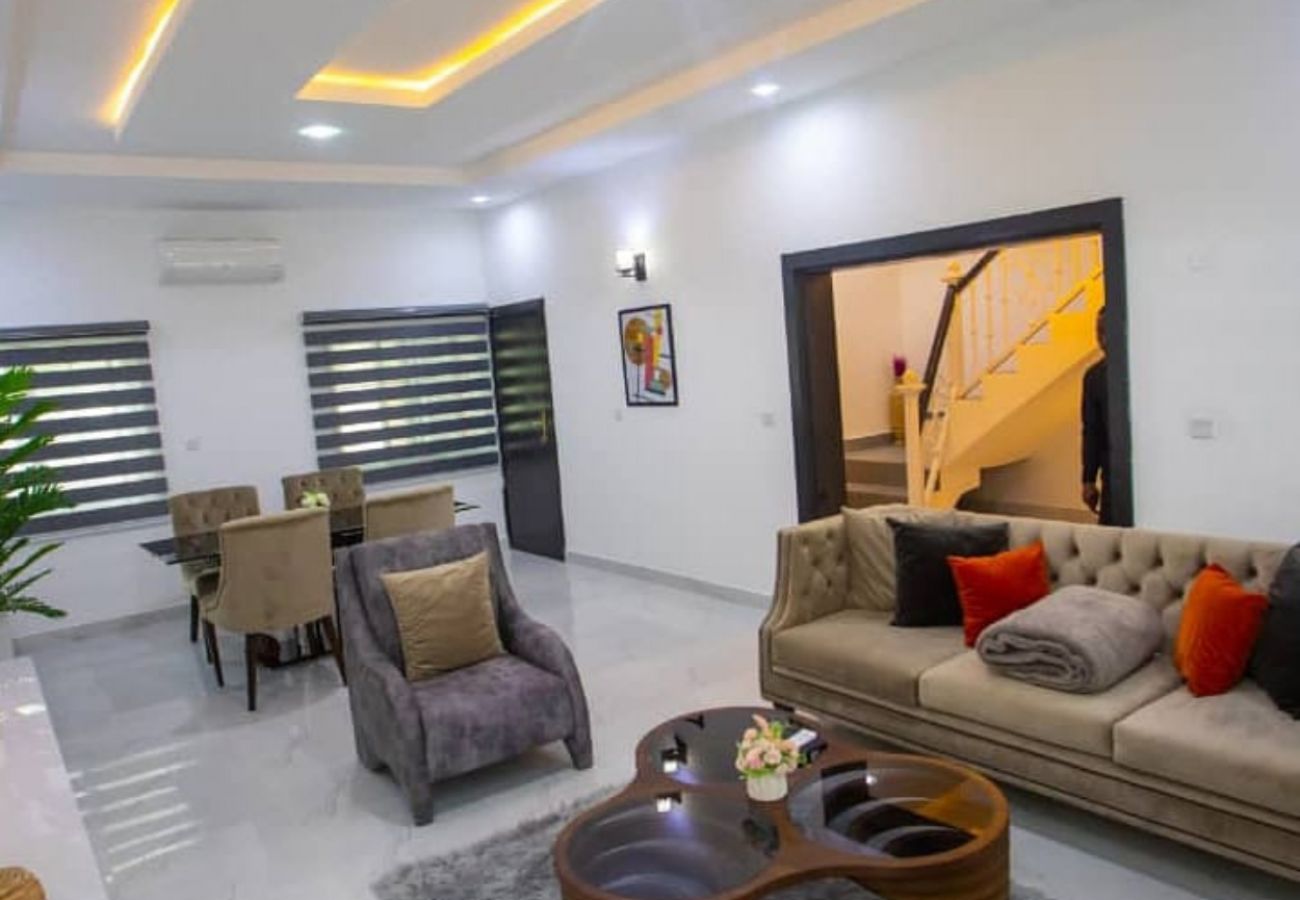 Apartment in Abuja - Cozy 2 bedroom apartment with a working space | Maitama