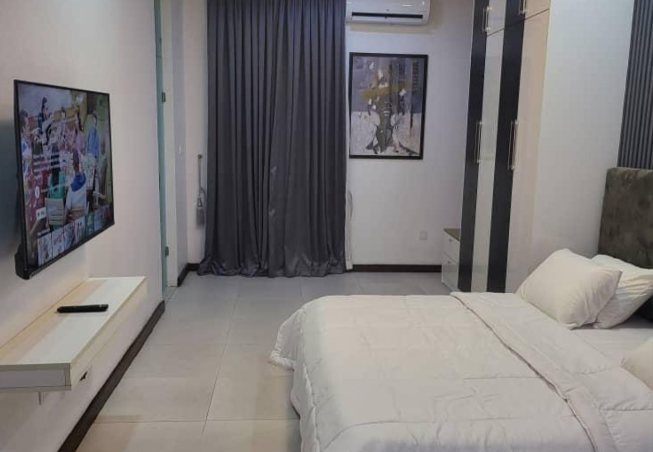 Apartment in Lekki - Beautiful 3 bedroom apartment | salem bus stop, Lekki