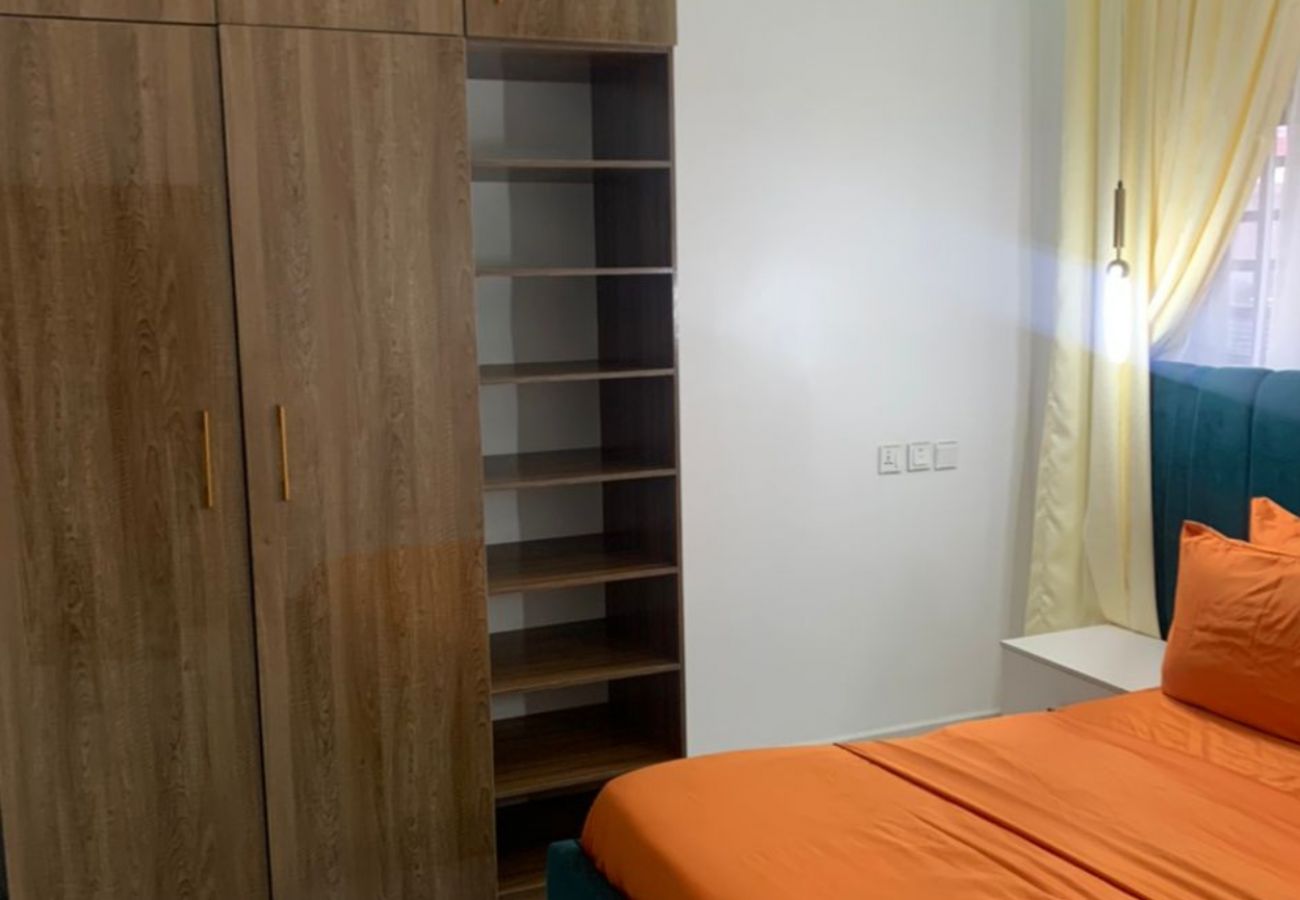 Apartment in Lekki - Stunning 2 bedroom apartment with a balcony | Salem bus stop Lekki