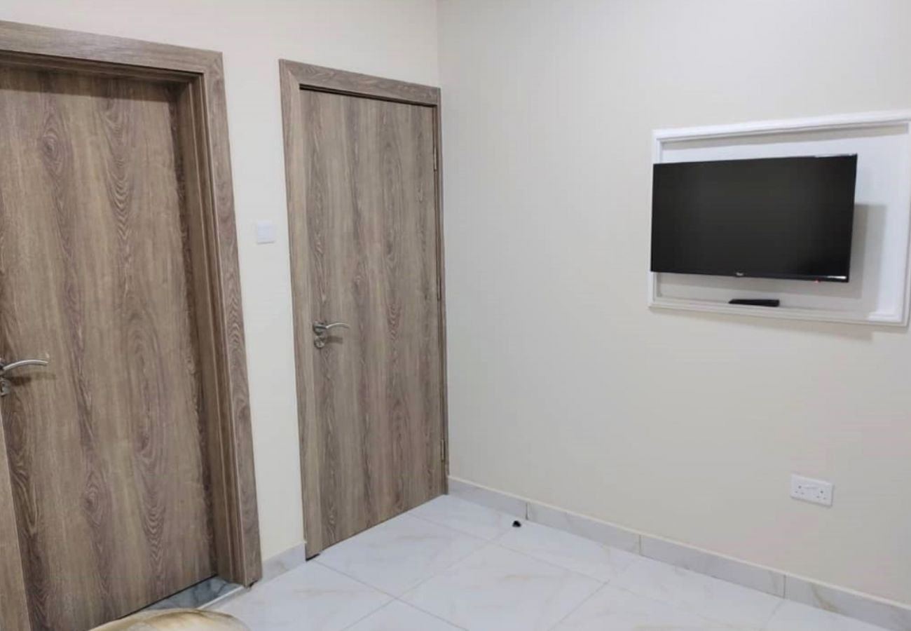 Apartment in Abuja - Lovely 2 bedroom with courtyard | Wuse 2