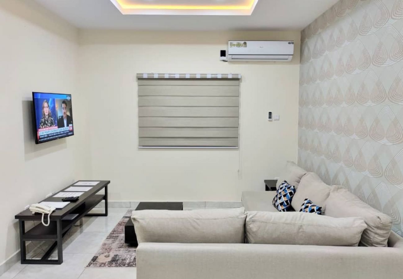 Apartment in Abuja - Lovely 2 bedroom with courtyard | Wuse 2