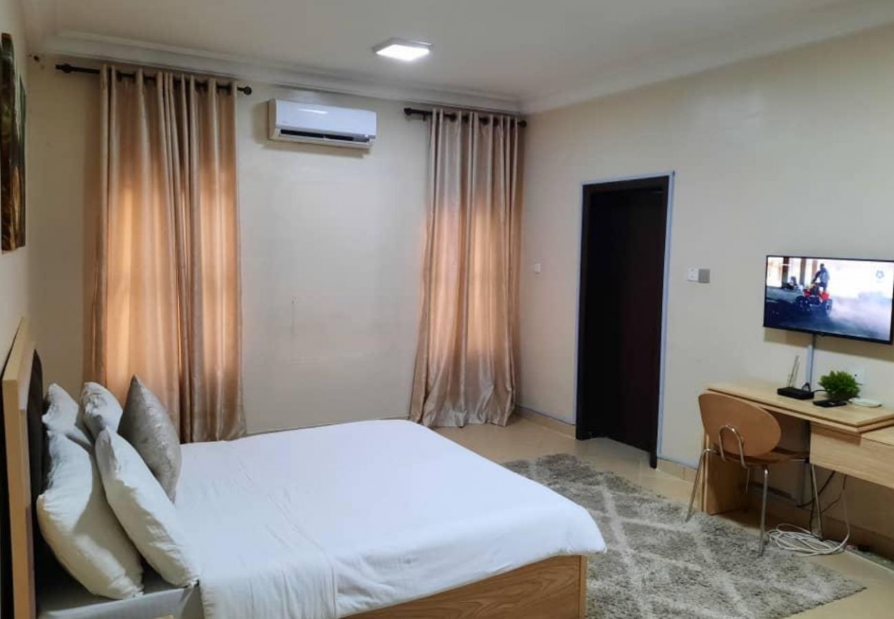 Apartment in Lekki - Admirable 4 bedroom duplex with snooker board | Lekki phase 1