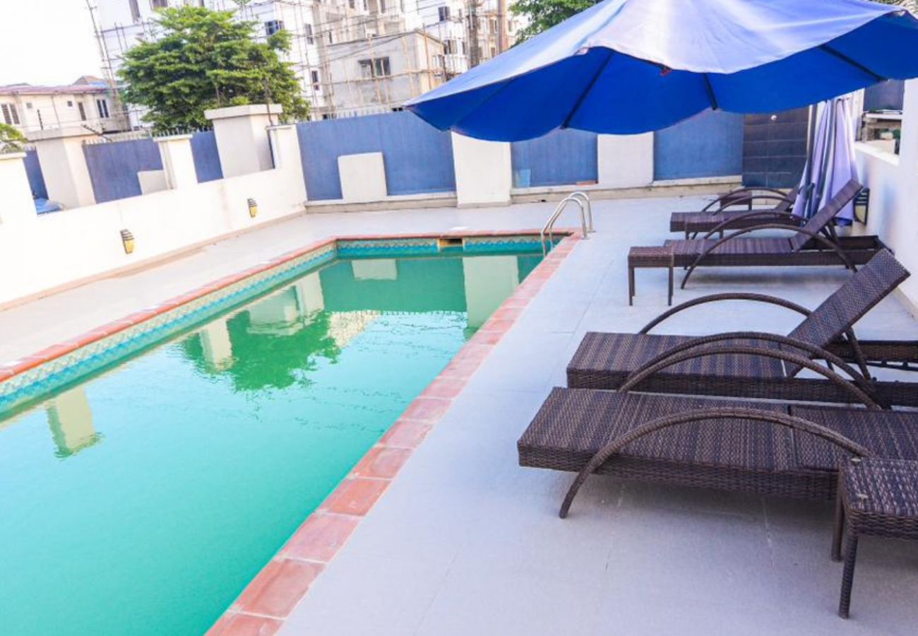 Apartment in Lekki - Beautiful 3 bedroom duplex with swimming pool, ps5 and trampoline | Eleganza bus stop Lekki (inverter)