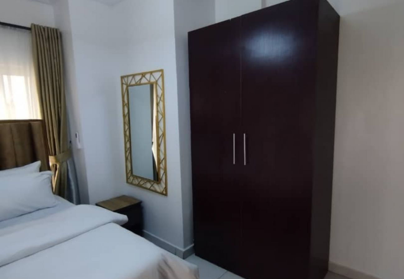 Apartment in Lekki - Dazzling  2-bedroom apartment with snooker board | off admiralty way, Lekki
