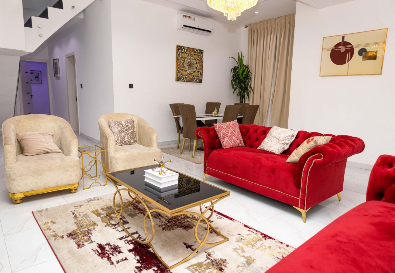 Apartment in Lekki - Prestigious 4 bedroom party home  | Salem, lekki (self-compound)
