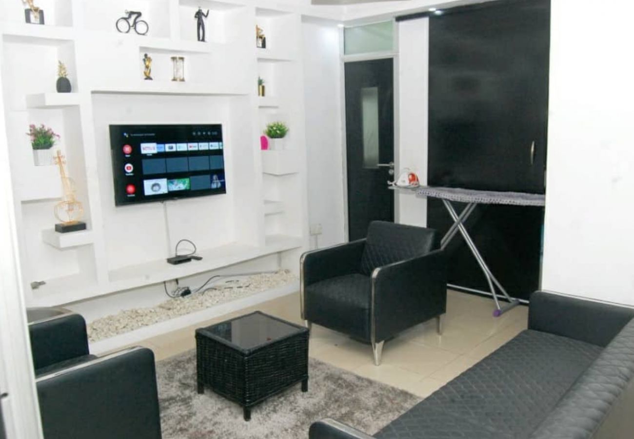 Apartment in Lagos - Beautiful 3 bedroom apartment with balcony and estate gym | 1004 Estate, Victoria Island 