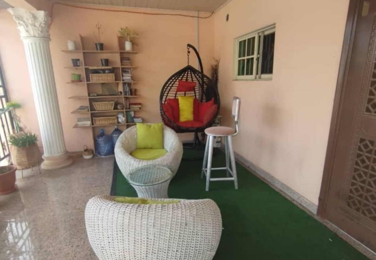 Apartment in Lekki - Lovely 1 bedroom apartment with open-style kitchen | Lekki phase 1