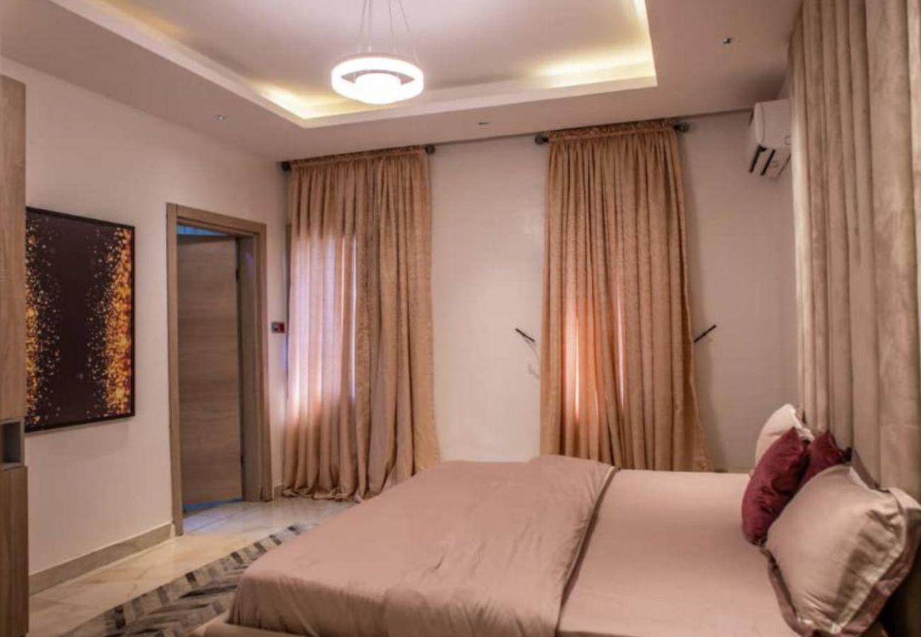Apartment in Lagos - Attractive 3 bedroom | Banana island estate