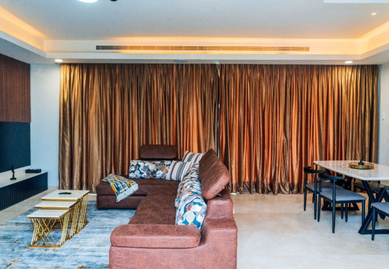 Apartment in Lagos - Lovely 2-bedroom smart home in Eko Atlantic, Victoria island with private cinema , gym and pool 