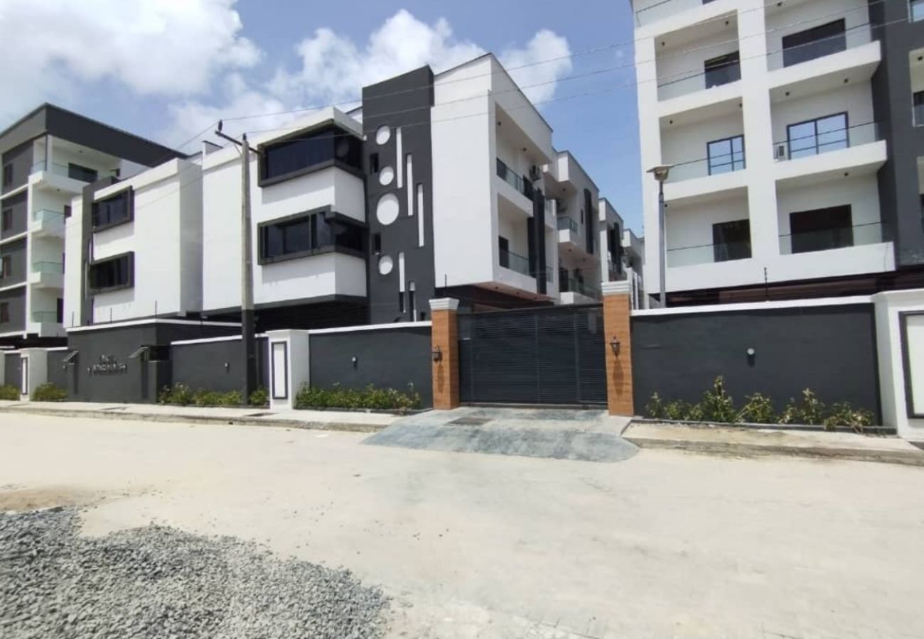 Apartment in Lekki - Enchanting 2 bedroom with Open style kitchen plan, swimming pool and gym | Chisco, Ikate lekki (inverter)