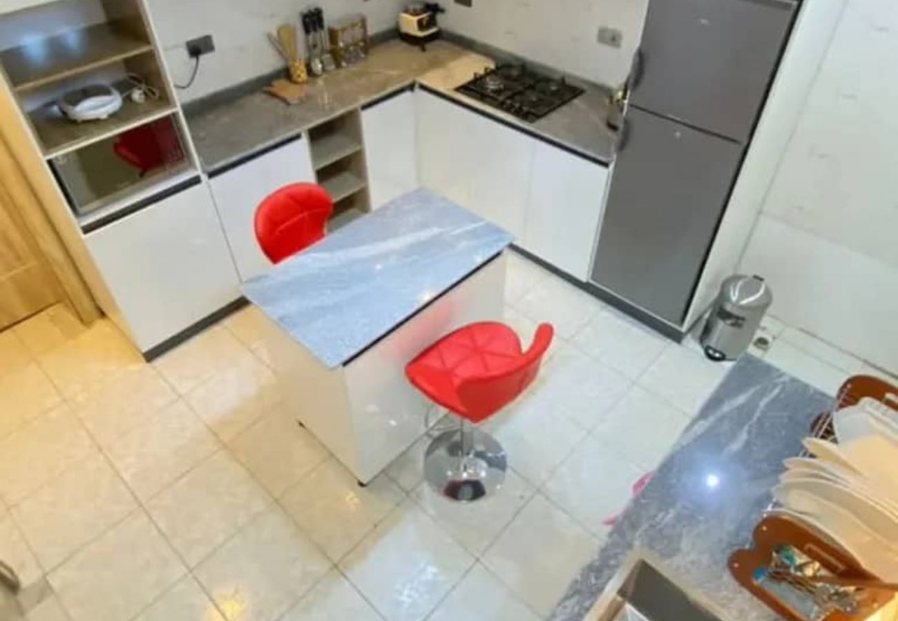 Apartment in Abuja - Radiant 1 bedroom with garden and outdoor furniture | Wuse 2 (Inverter)