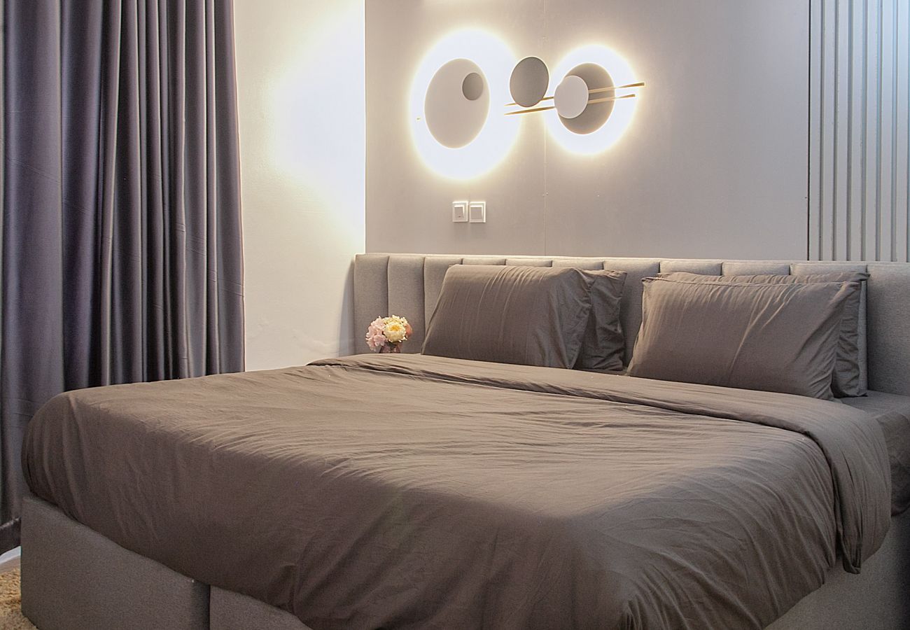 Apartment in Lekki - Beautiful 1 bedroom with open style kitchen |  Lekki phase 1