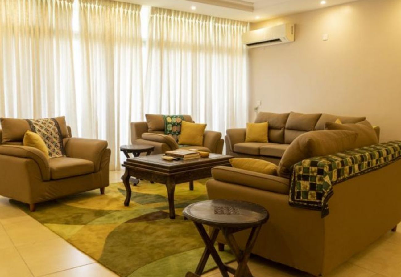 Apartment in Lagos - Exquisite 3 Bedroom with workspace | 1004, Victoria island 