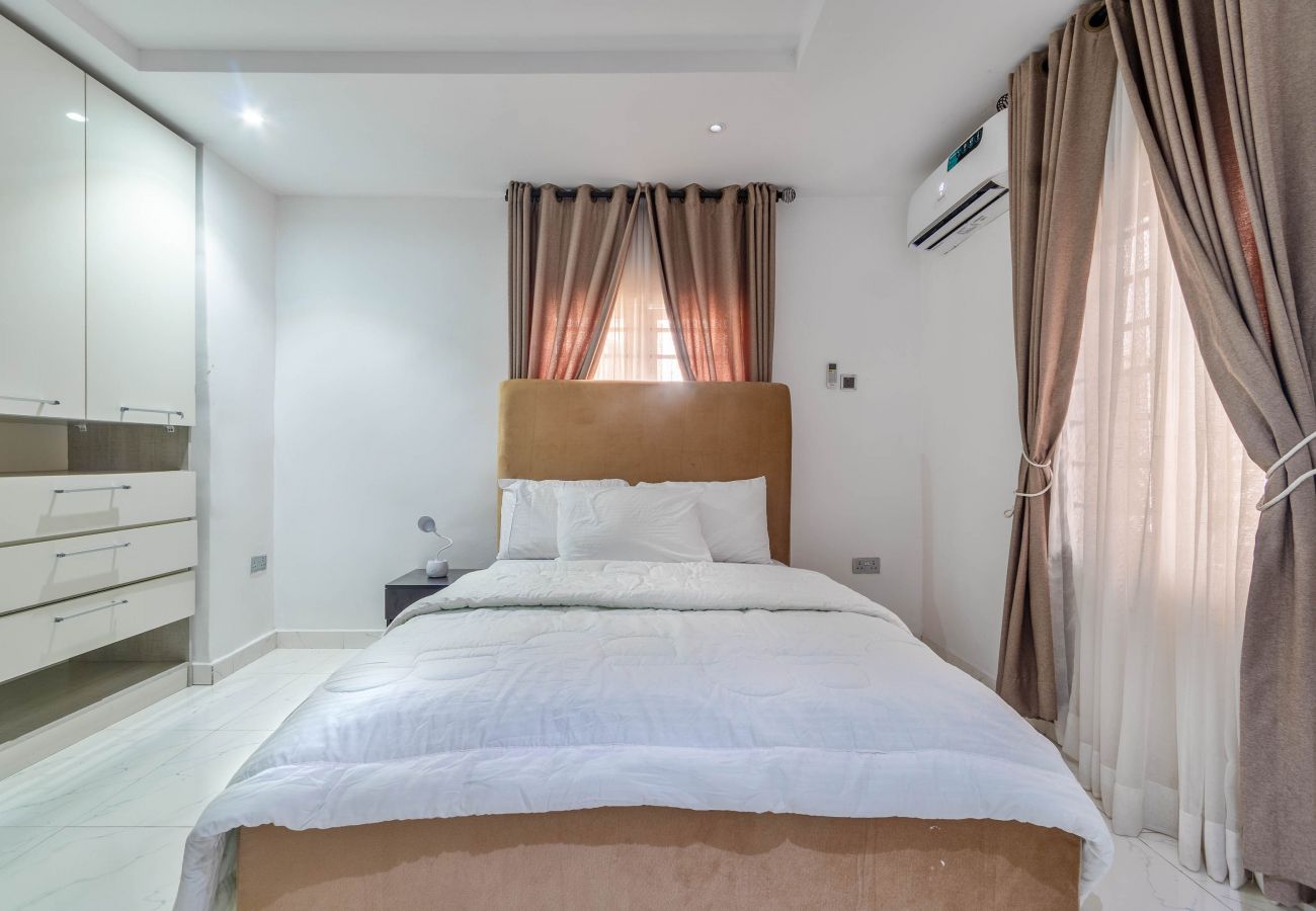 Apartment in Lekki - Lovely 2 bedroom apartment | Orchid, Eleganza lekki (inverter)