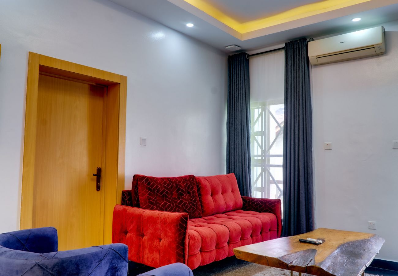 Apartment in Lagos - Sophisticated 1-bedroom with swimming pool and convertible snooker| Victoria island