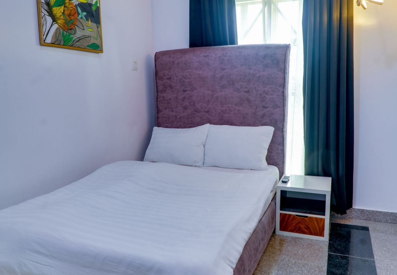 Apartment in Lagos - Enticing 2 bedroom with swimming pool and convertible snooker| Victoria island